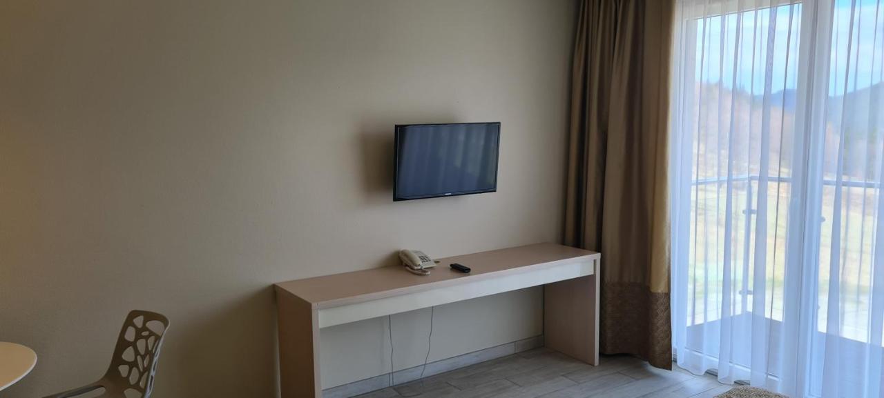 Apartamenty Czarna Gora S8 Сєнна Екстер'єр фото
