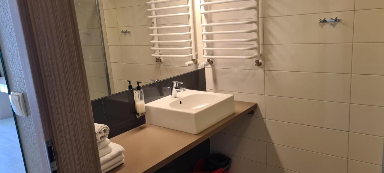 Apartamenty Czarna Gora S8 Сєнна Екстер'єр фото